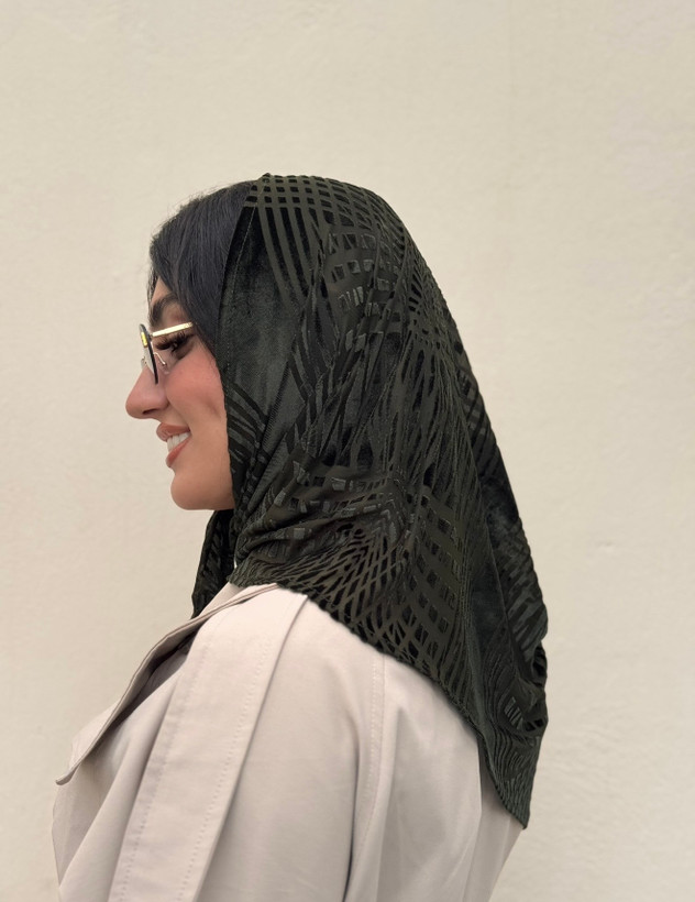 روسری مخمل طرحدار سبز