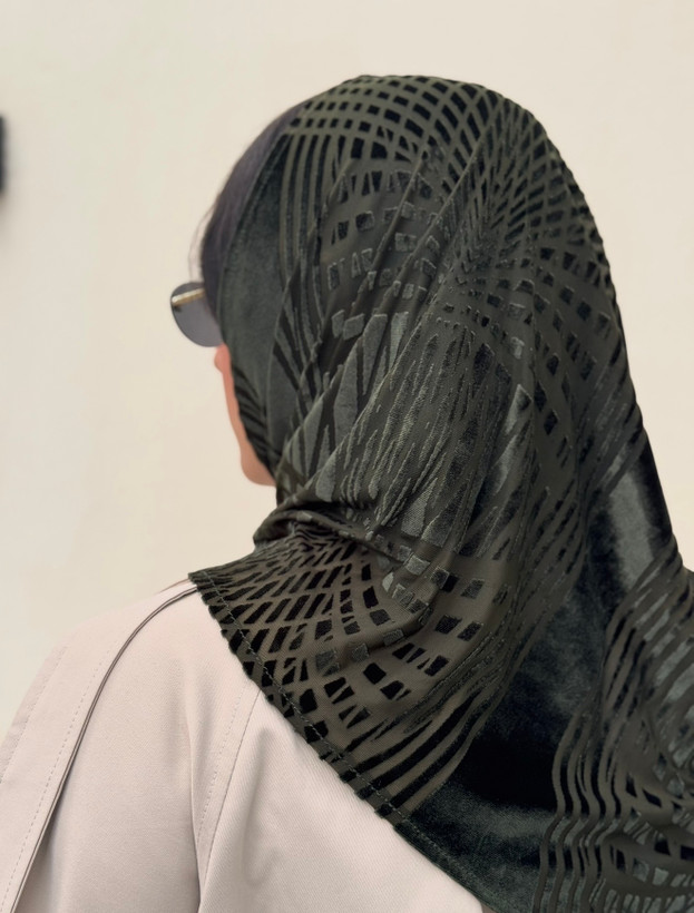 روسری مخمل طرحدار سبز
