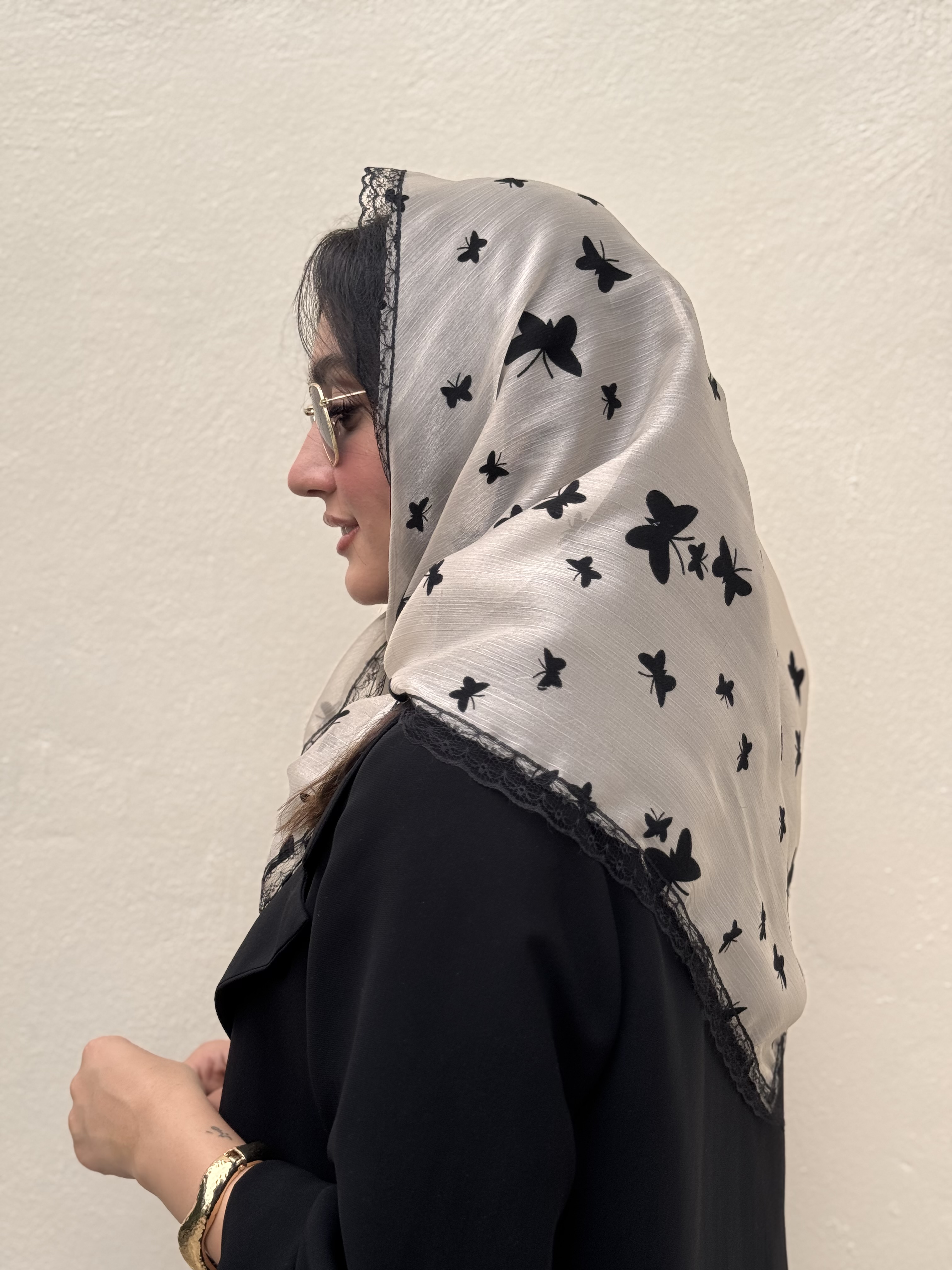 روسری سه گوش طرح پروانه