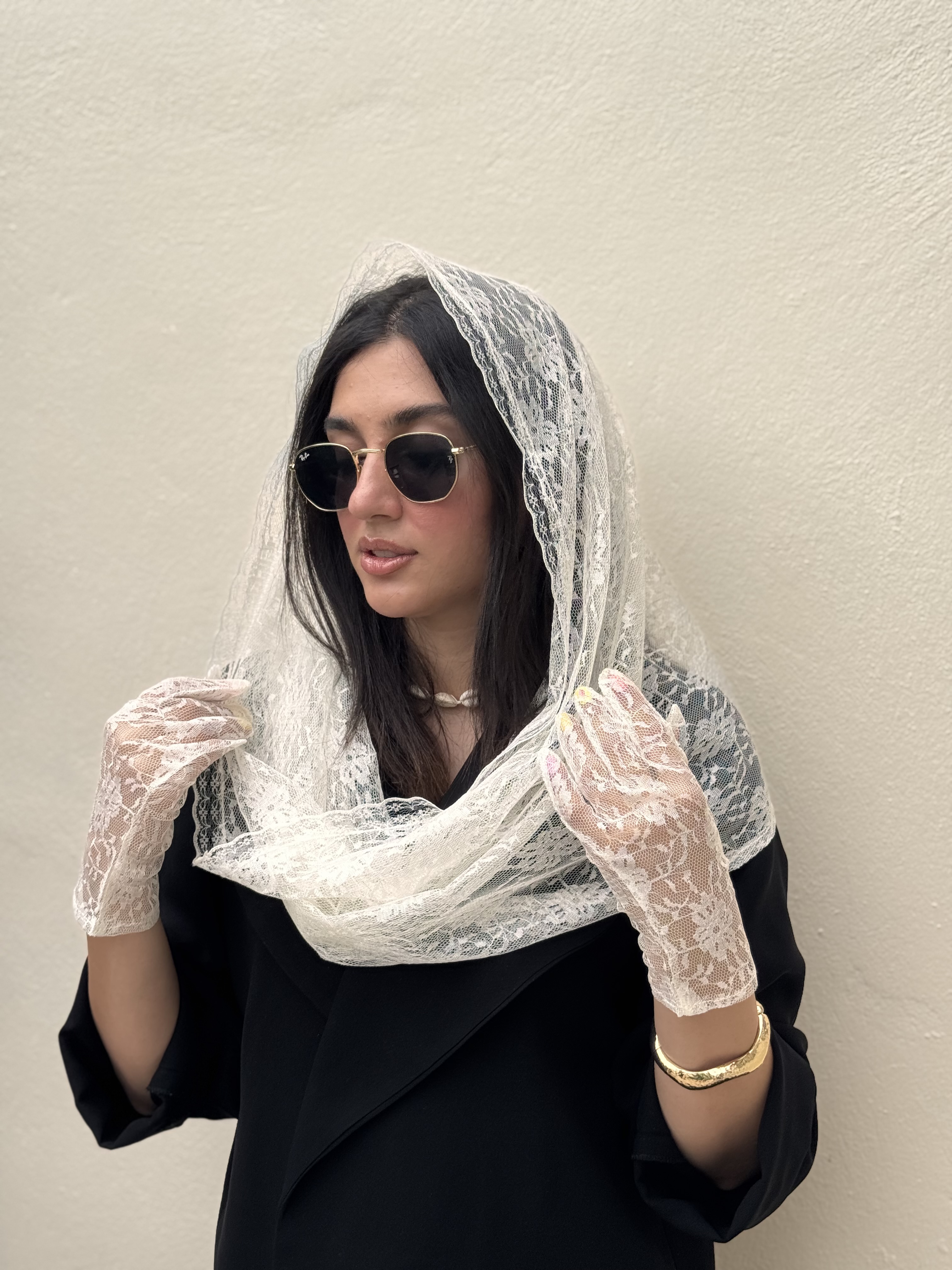 رینگ گلدار شیری