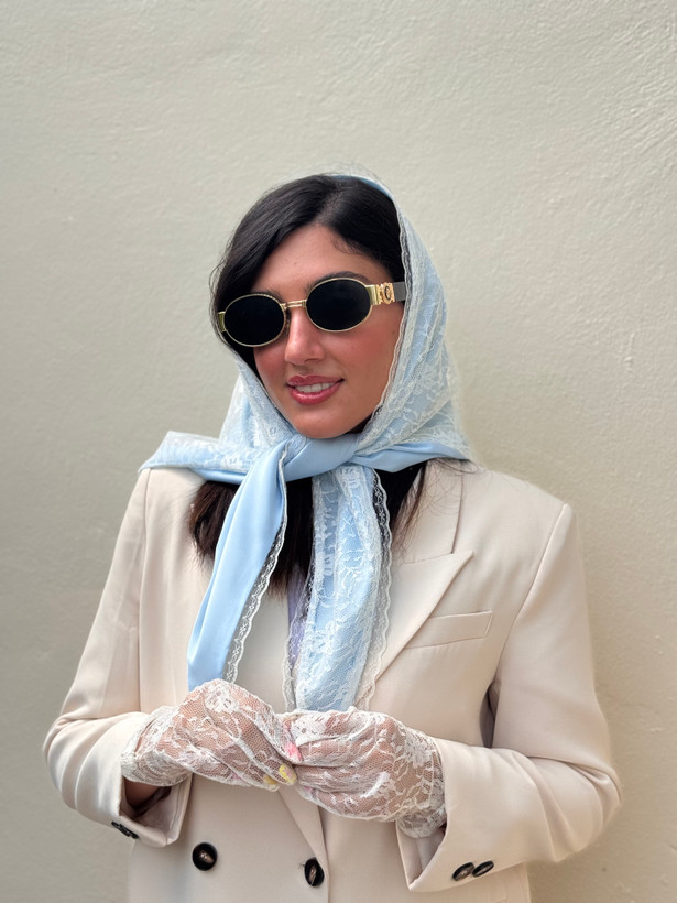 روسری دورو گل شیری
